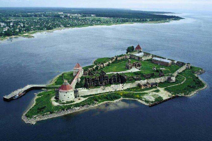 Круиз в крепость Орешек